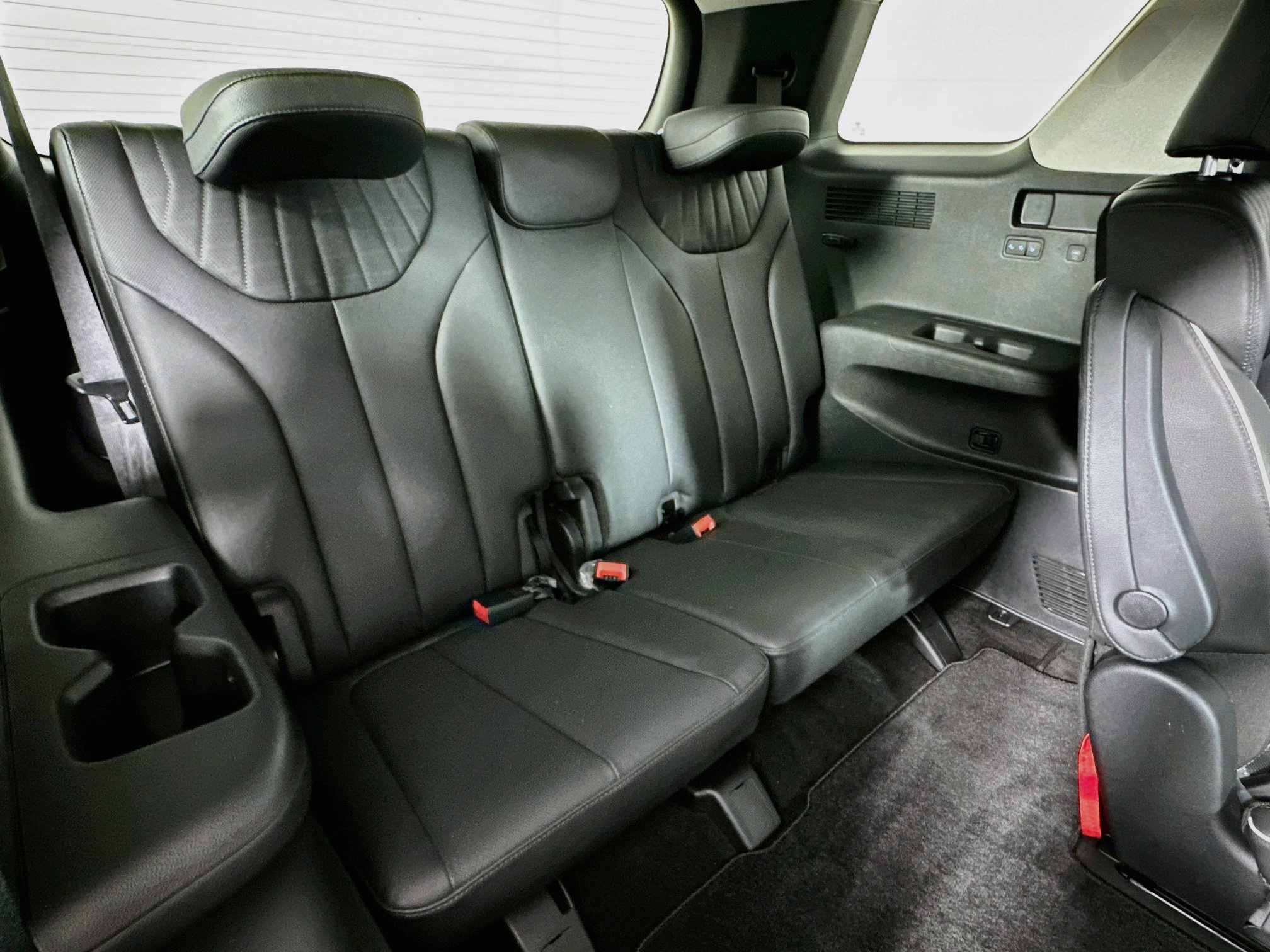 Used 2023 Hyundai Palisade Limited FWD image 29