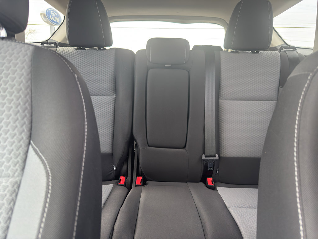 Used 2017 Ford Escape SE w/ Equipment Group 201A image 27