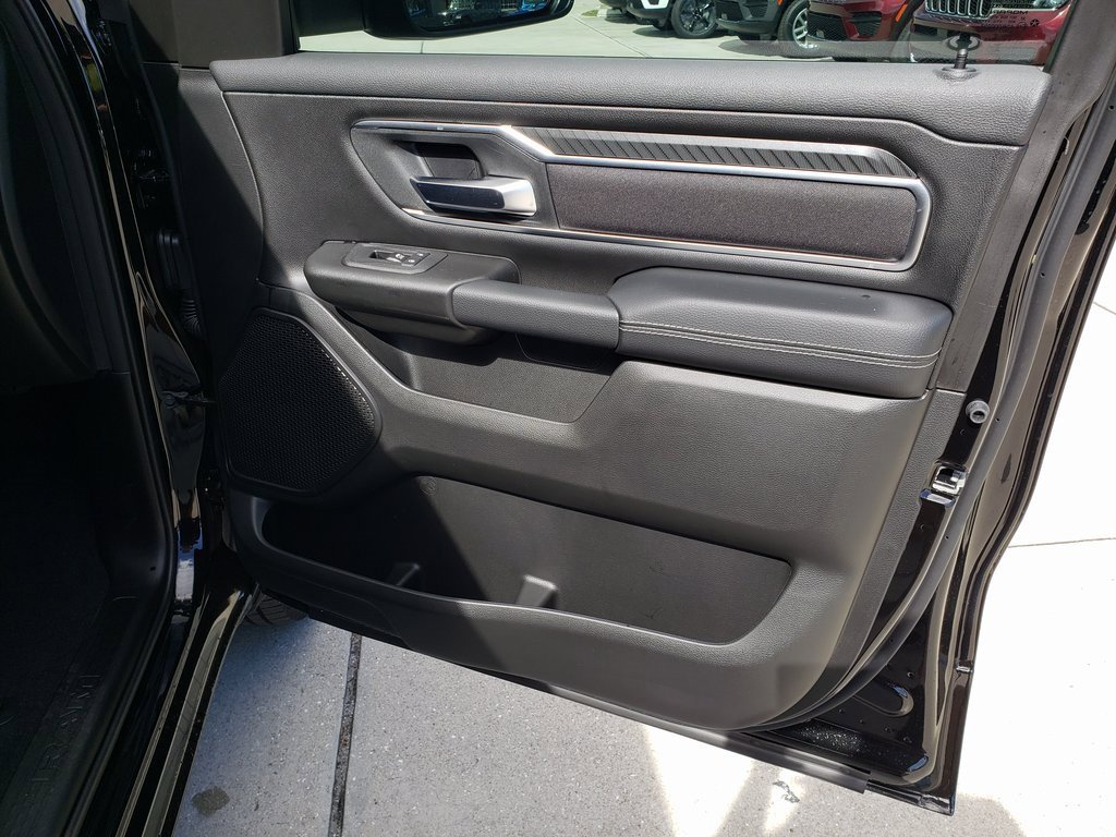 New 2026 RAM 1500 4x4 Crew Cab image 14