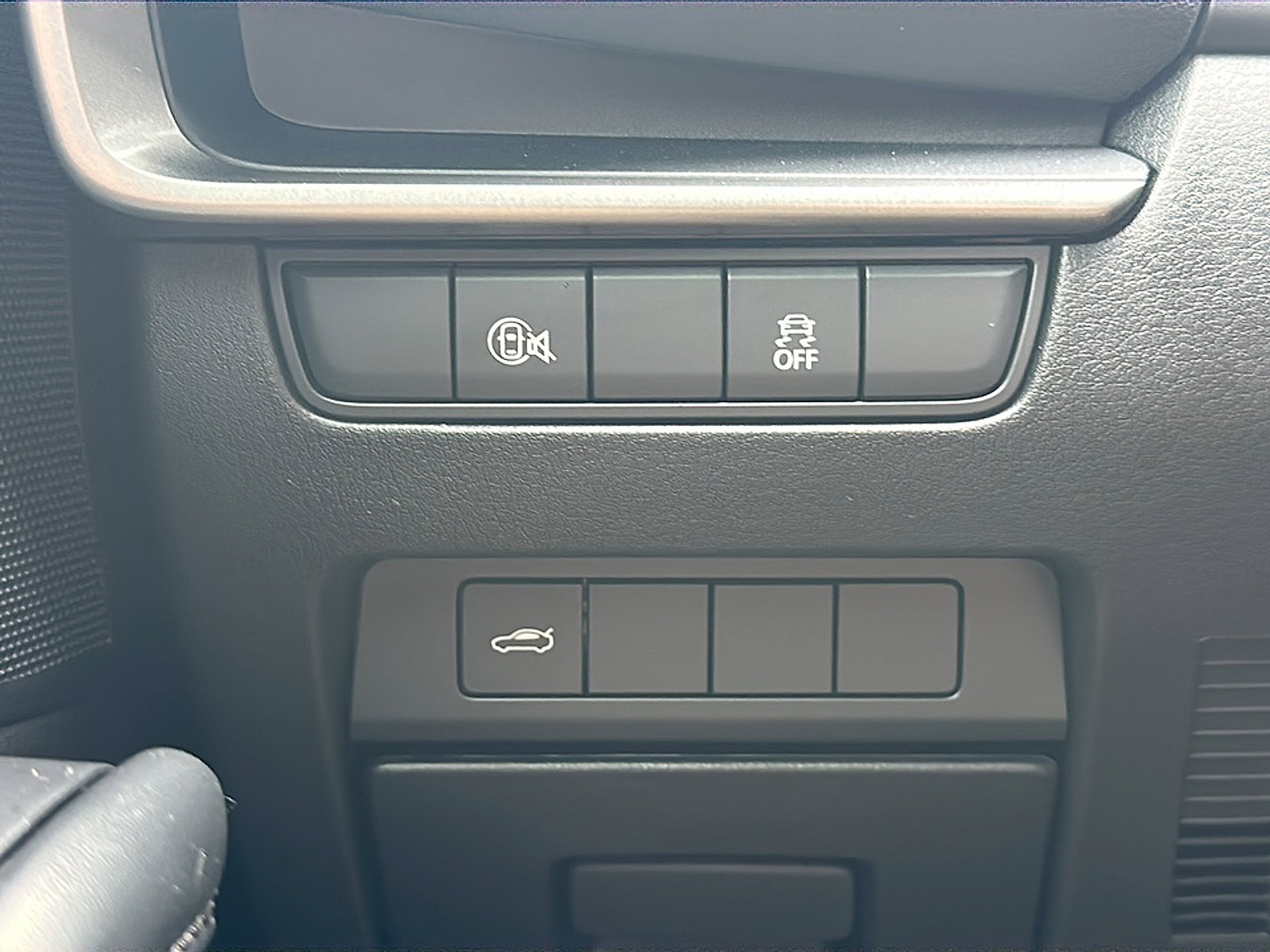 Used 2024 MAZDA MAZDA3 s image 34