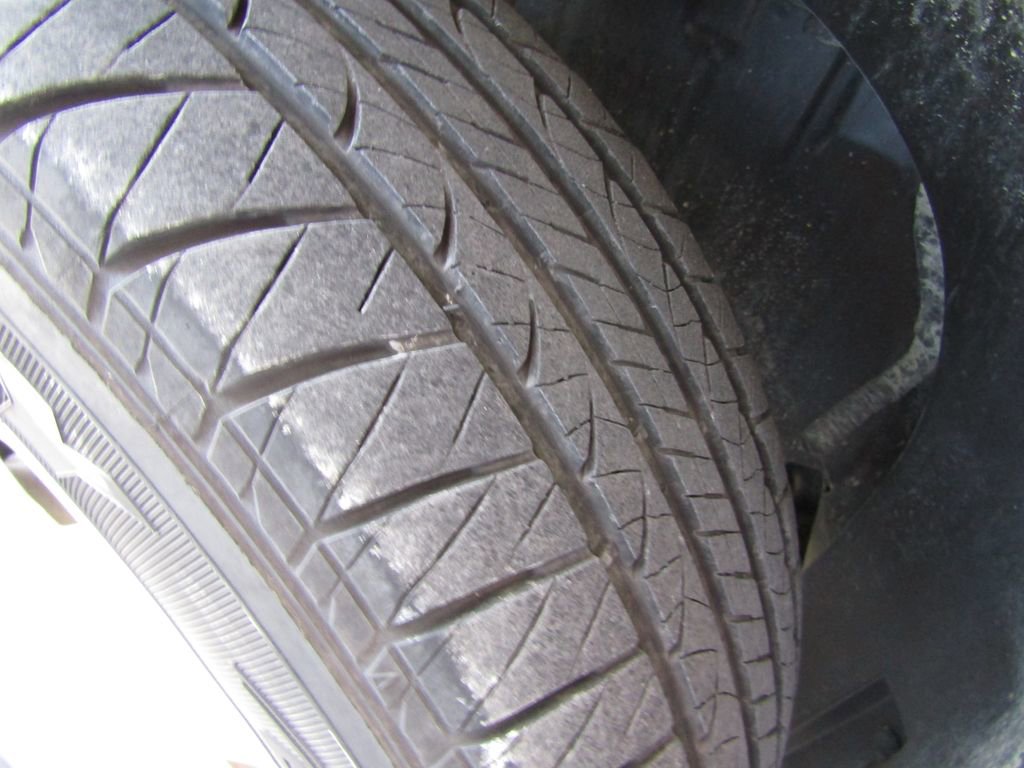 Used 2012 GMC Terrain SLT AWD/4WD image 27