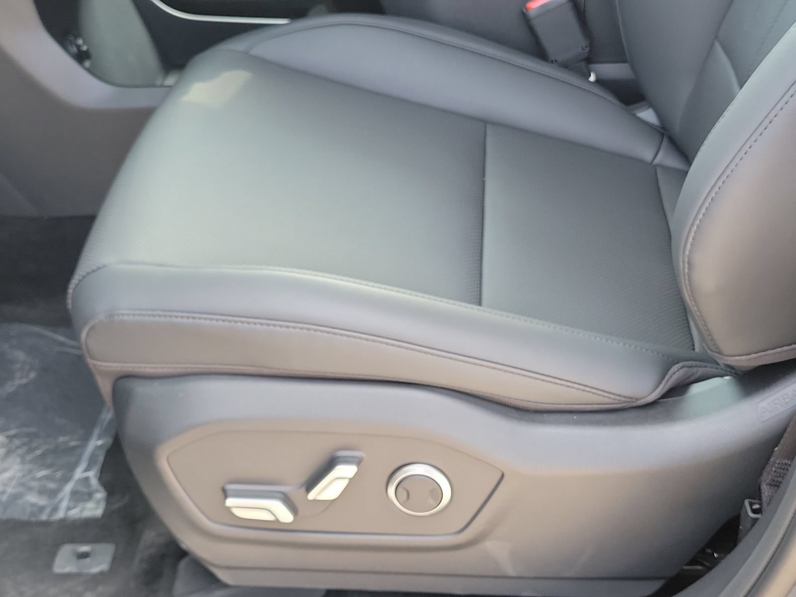 New 2026 Hyundai Santa Fe SEL FWD image 16