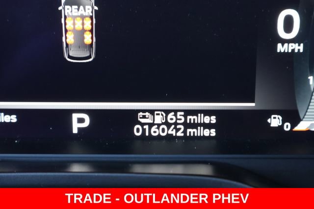 Used 2025 Mitsubishi Outlander SEL image 29