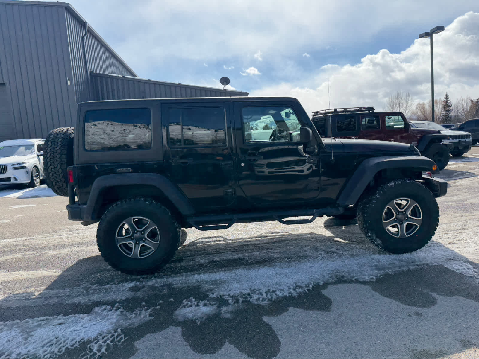 Used 2017 Jeep Wrangler Unlimited Rubicon image 13