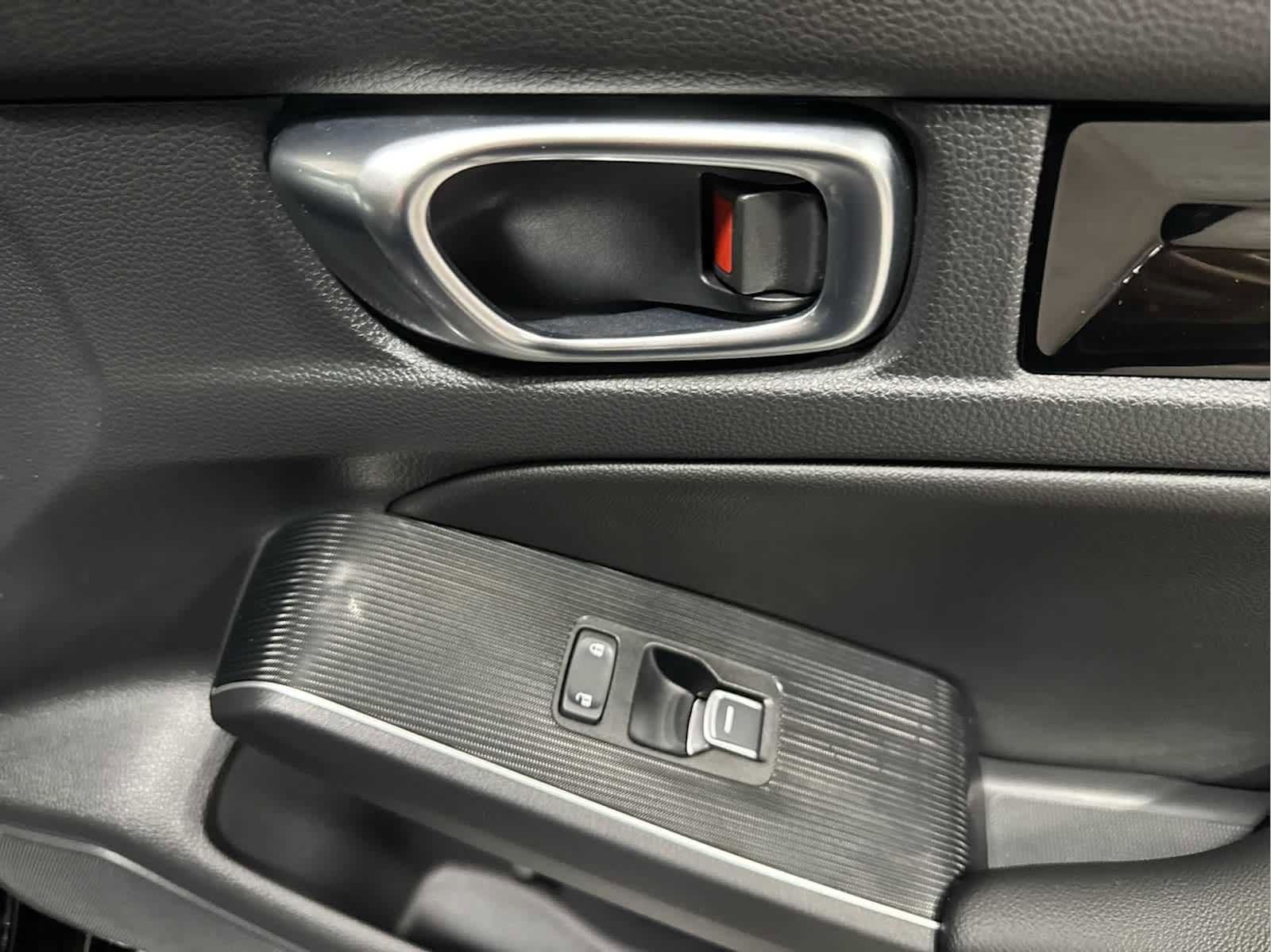 Used 2022 Honda Civic Touring image 29