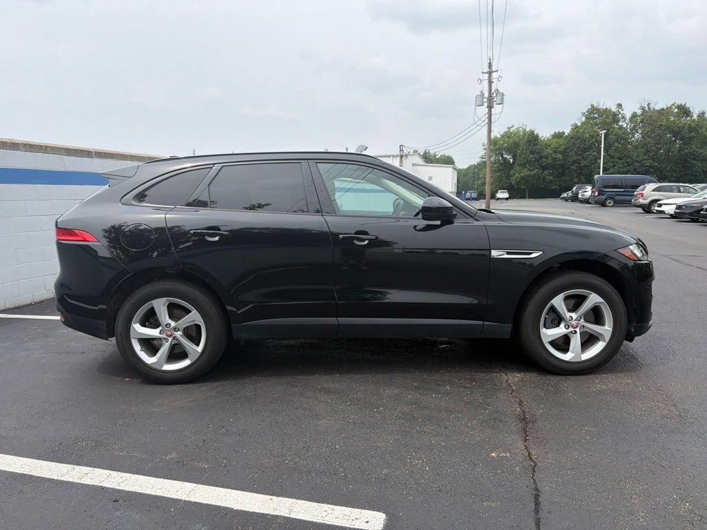 Used 2017 Jaguar F-PACE Premium AWD/4WD image 6