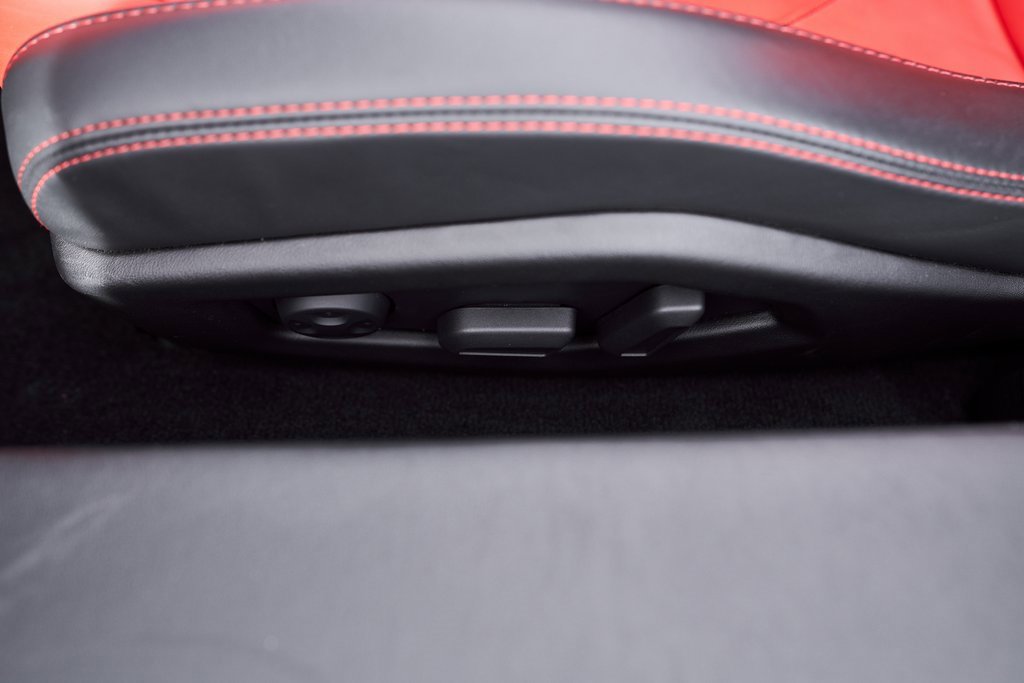 Used 2021 Lamborghini Huracan EVO image 35