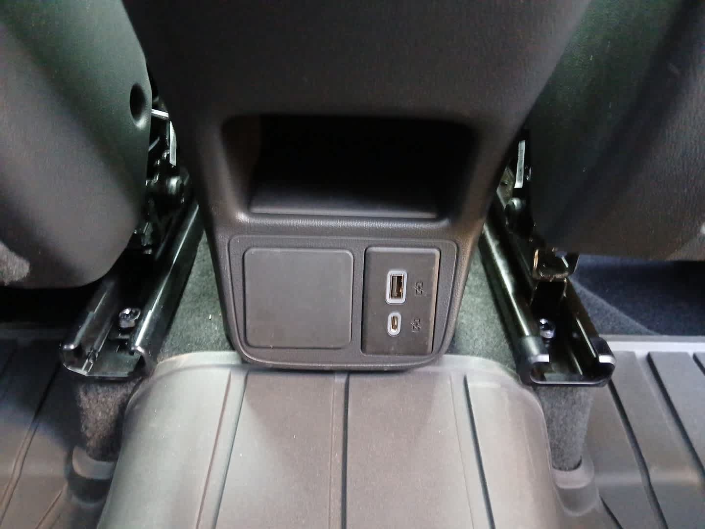 Used 2025 Buick Encore GX Preferred w/ Comfort Package AWD/4WD image 59
