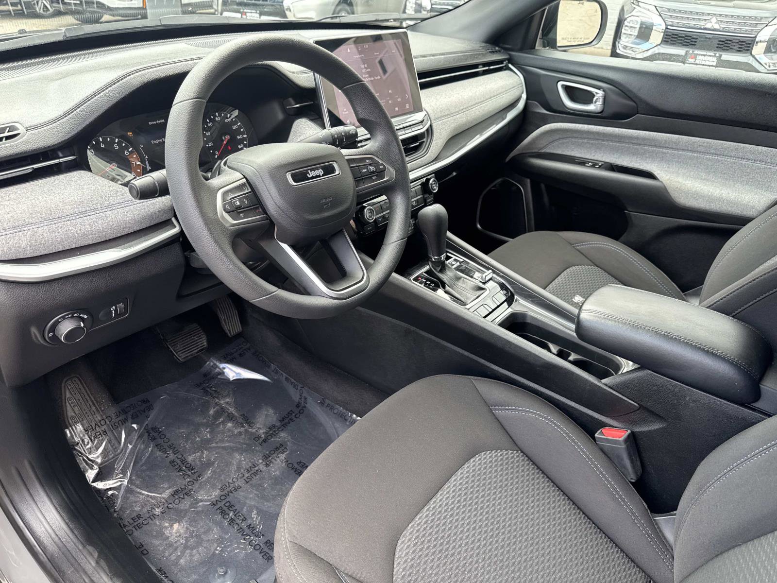 Used 2023 Jeep Compass Sport AWD/4WD image 13