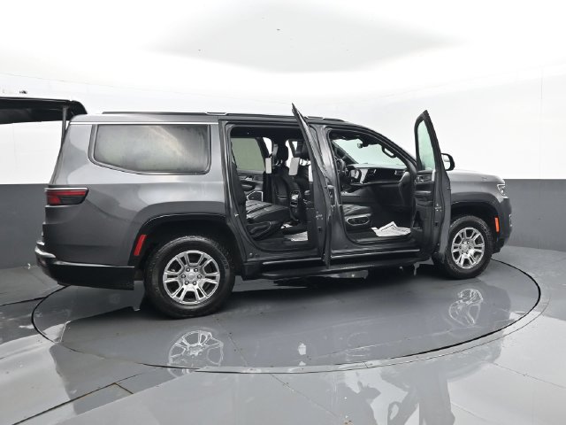 Used 2022 Jeep Wagoneer Series I w/ Rear Seat Video Group 1 AWD/4WD image 36