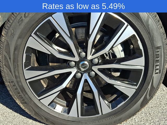 Certified 2023 Volvo XC60 B5 Plus w/ Climate Package image 10