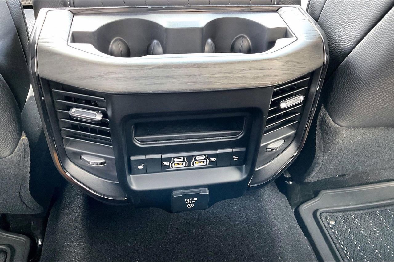 Used 2026 RAM 3500 Limited AWD/4WD image 18