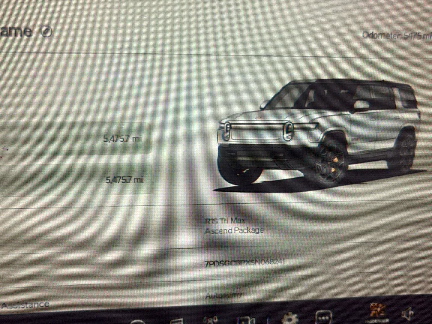 Used 2025 Rivian R1S Premium AWD/4WD image 10