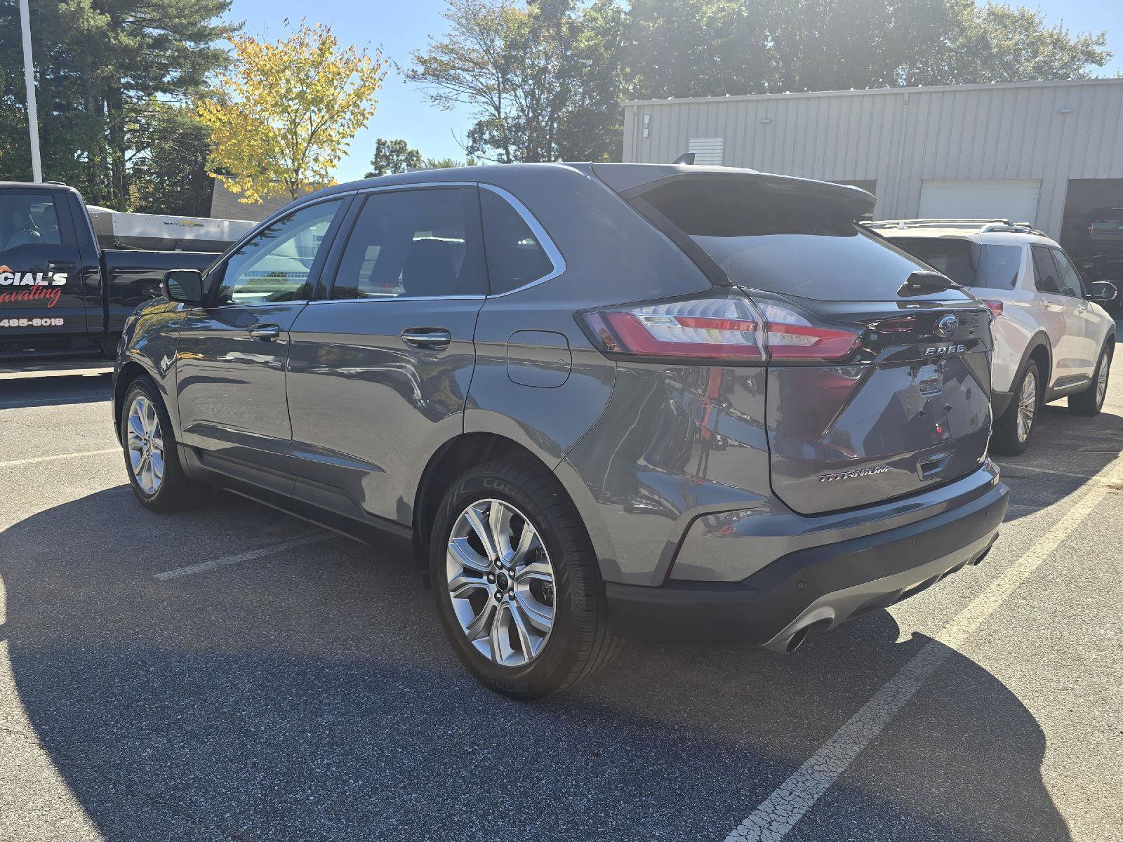 Used 2023 Ford Edge Titanium image 5