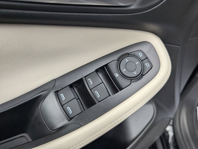 Used 2025 Buick Encore GX Sport Touring FWD image 15