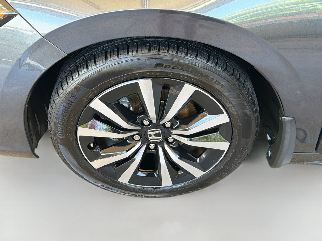 Certified 2024 Honda Civic EX-L image 35