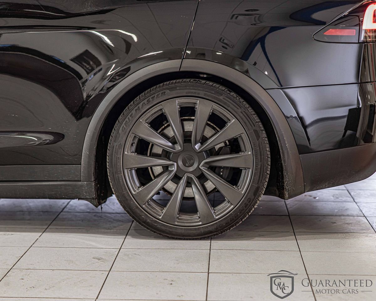 Used 2022 Tesla Model X image 9