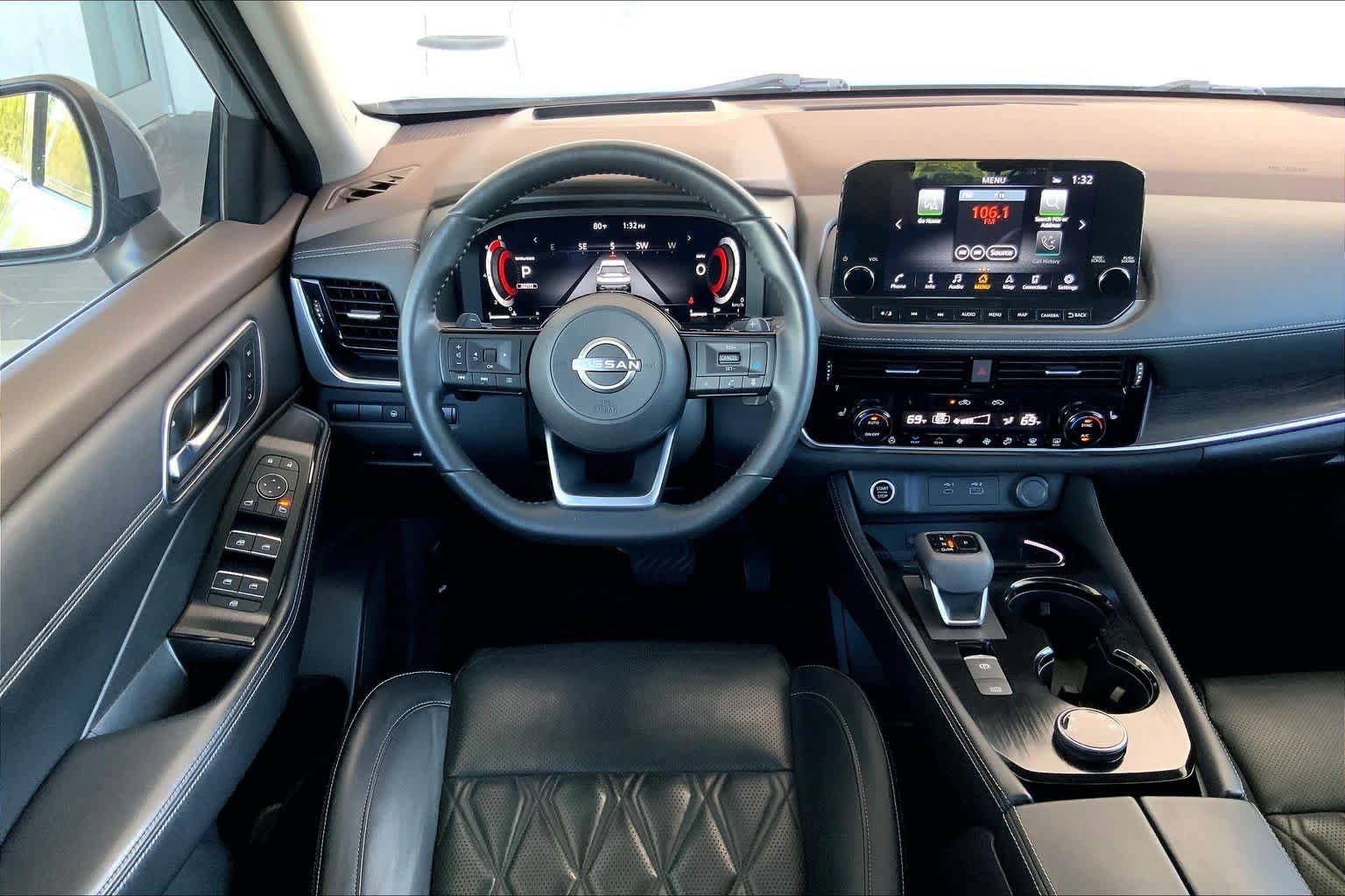 Used 2023 Nissan Rogue SV AWD/4WD image 6