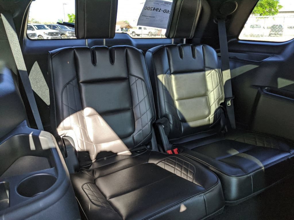 Certified 2018 Ford Explorer Platinum AWD/4WD image 23