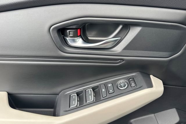 Used 2024 Honda Accord EX image 10