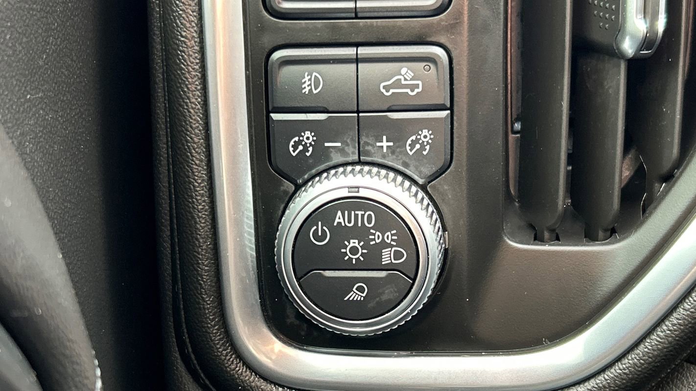 Used 2019 GMC Sierra 1500 SLT w/ SLT Premium Plus Package image 22