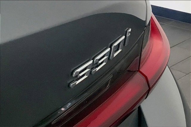 Certified 2023 BMW 330i Sedan w/ Convenience Package image 8