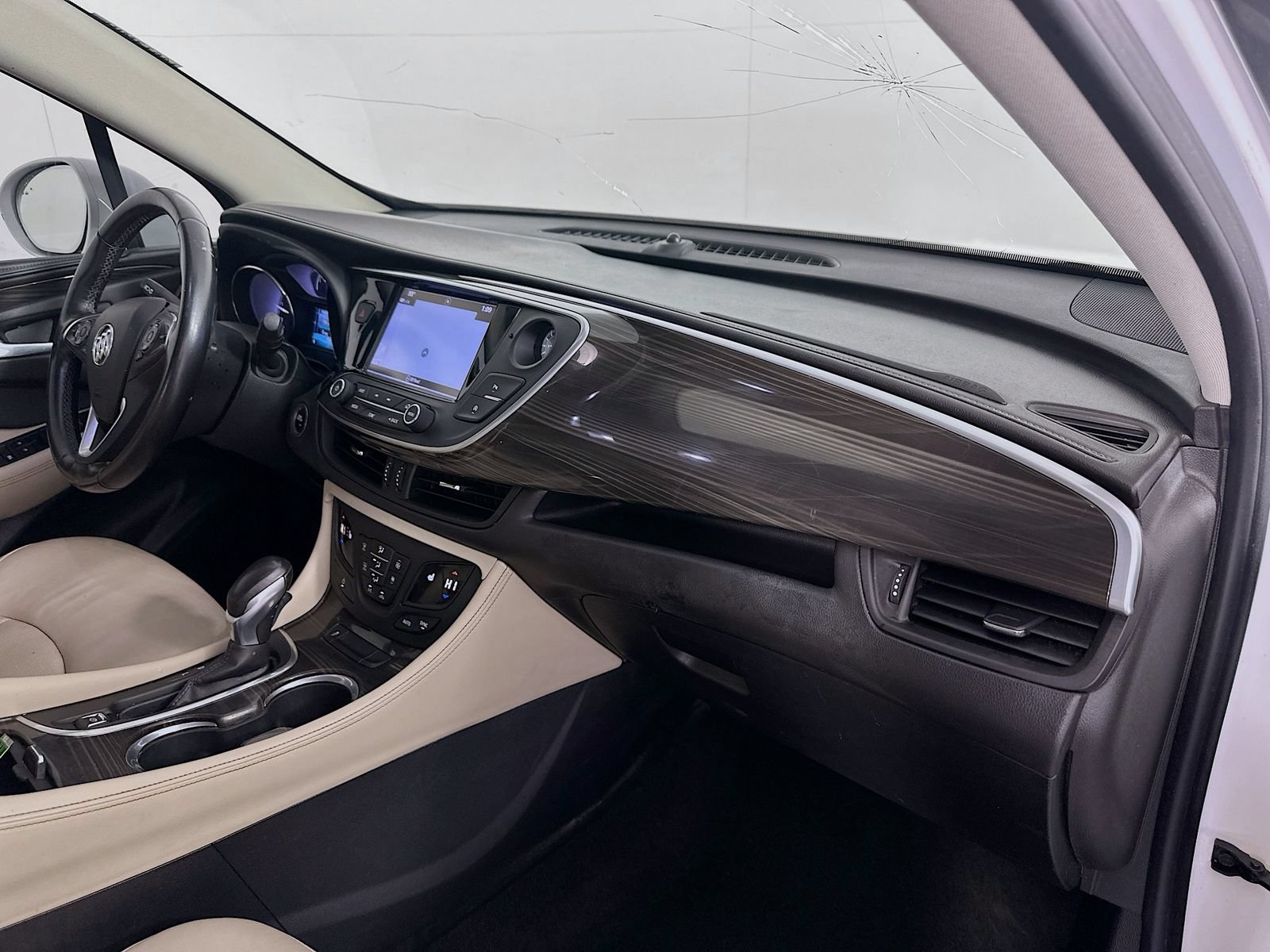 Used 2020 Buick Envision Essence FWD image 29