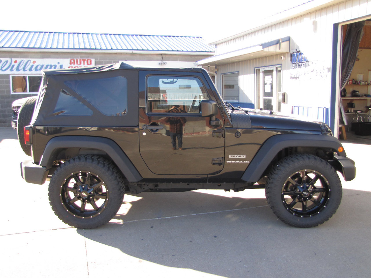 Used 2015 Jeep Wrangler Sport image 4