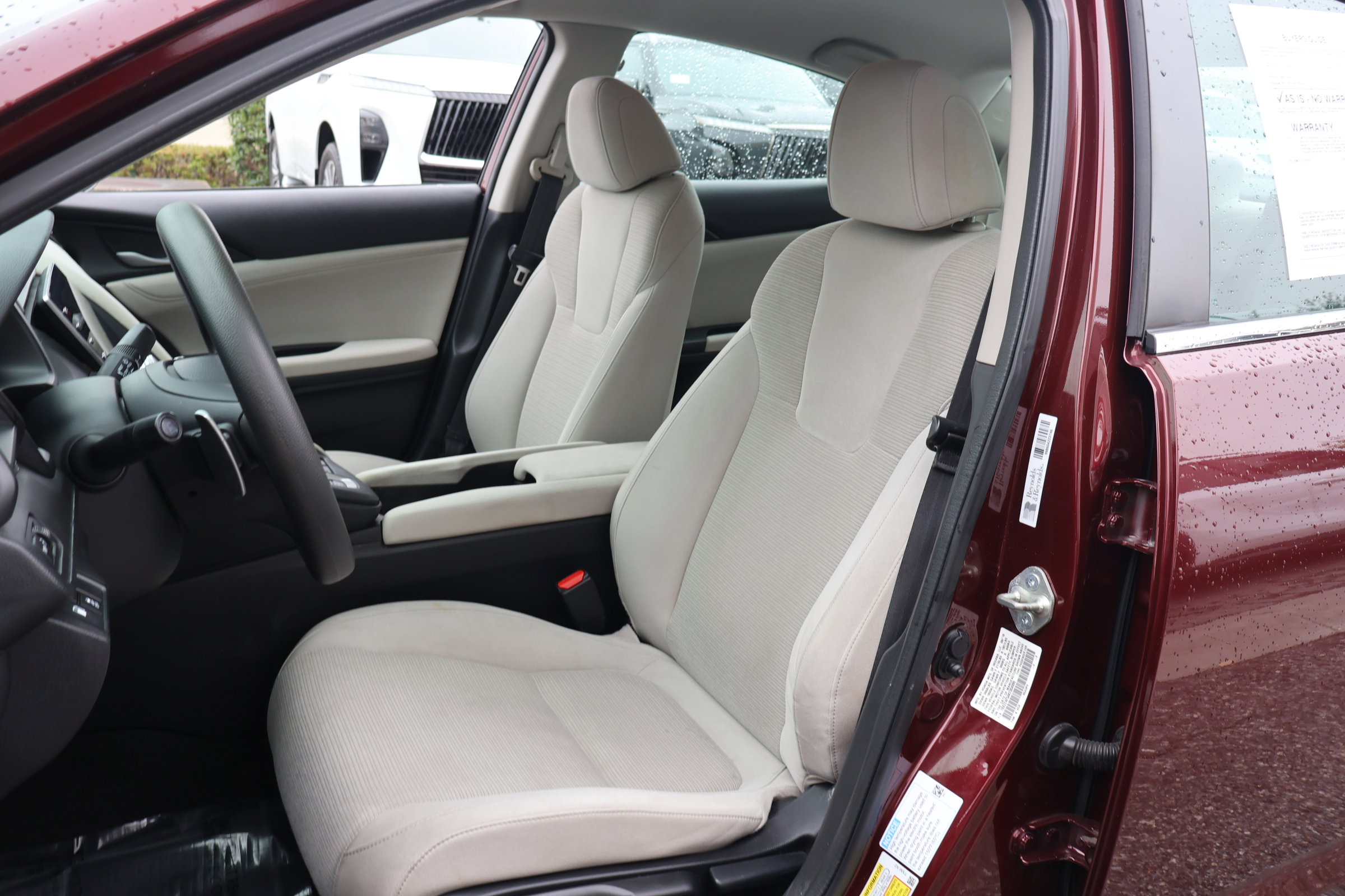 Used 2019 Honda Insight EX image 2