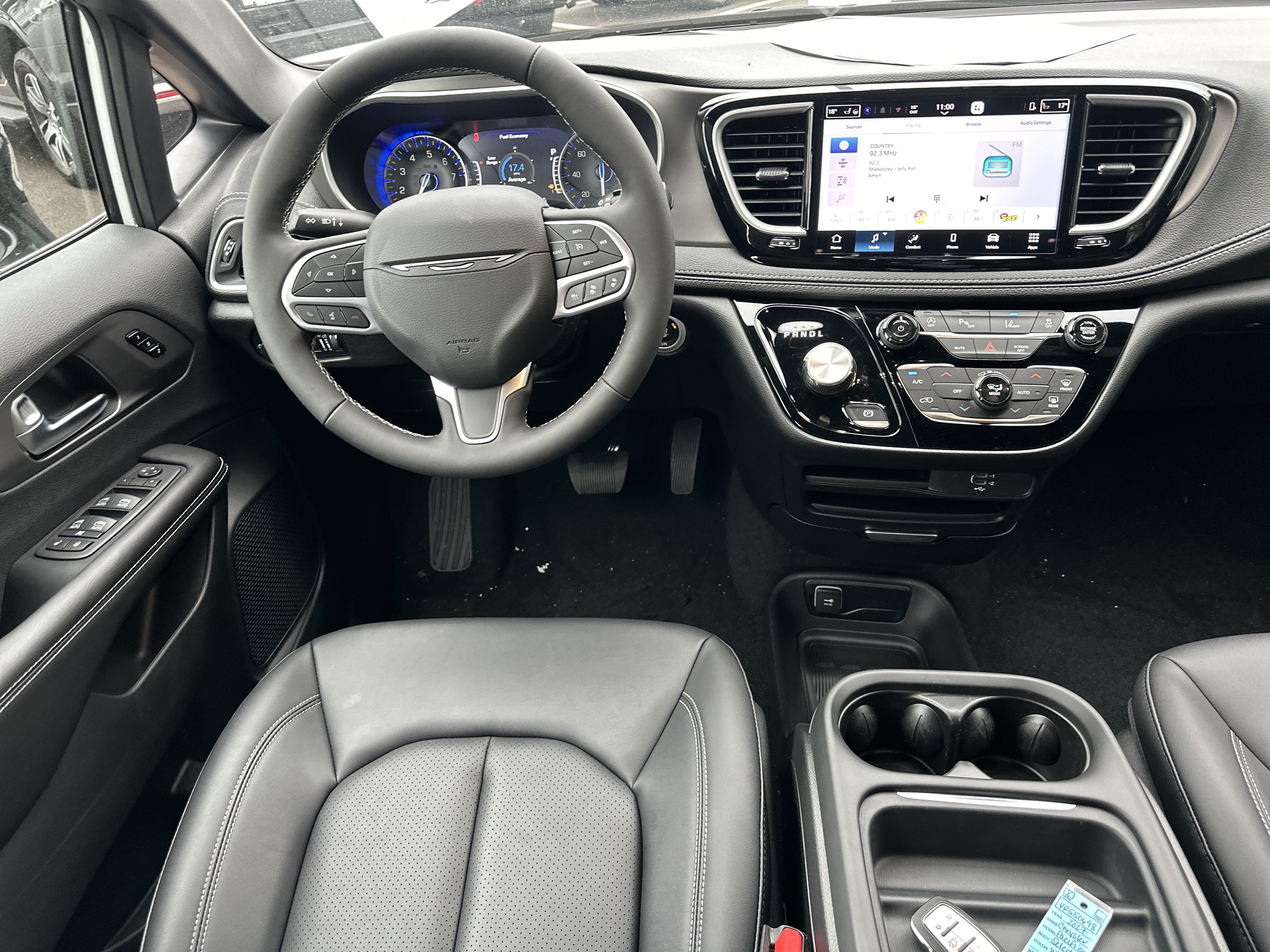 New 2027 Chrysler Pacifica Select AWD/4WD image 32