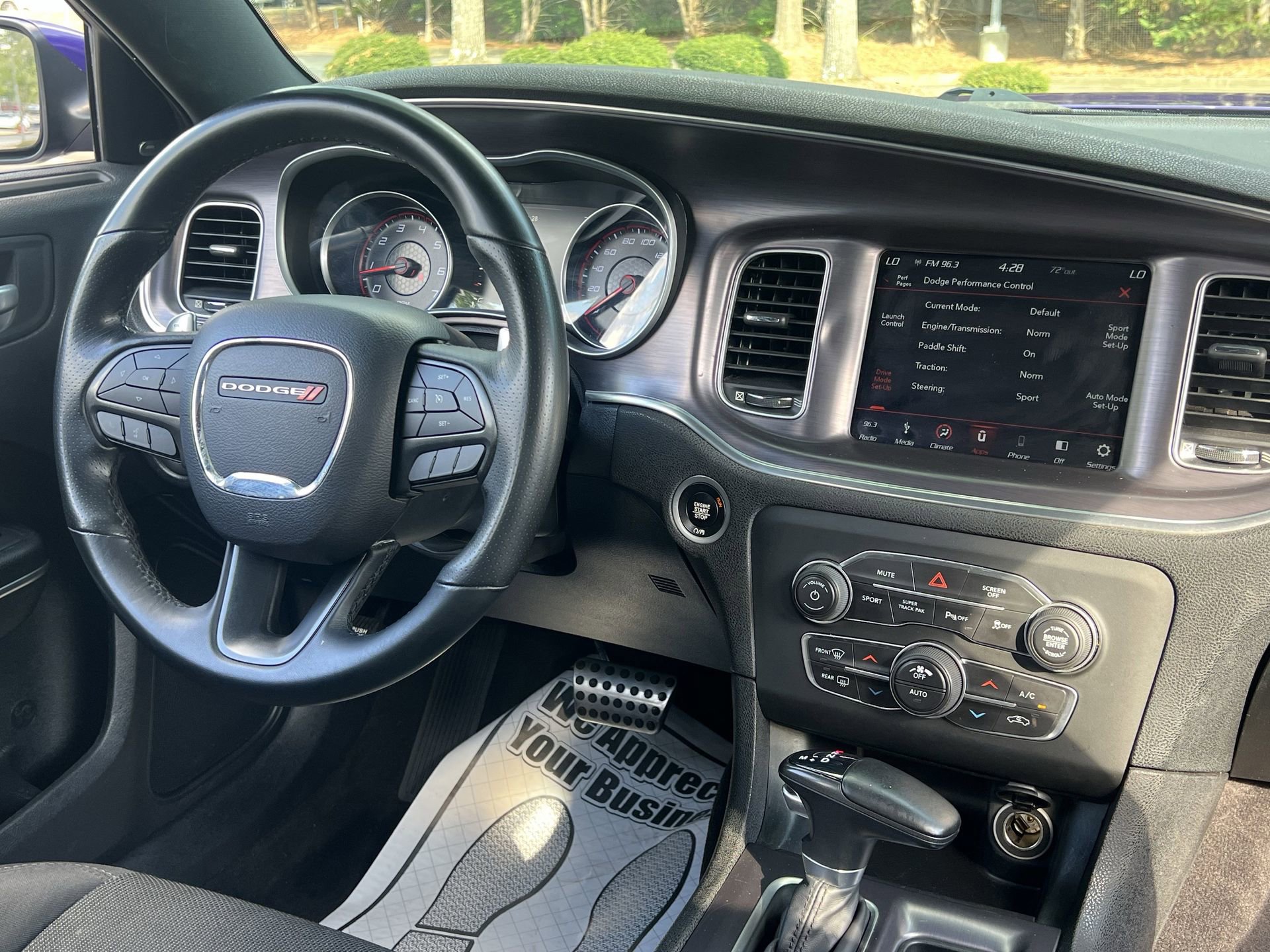 Used 2018 Dodge Charger R/T Scat Pack w/ Dynamics Package image 3