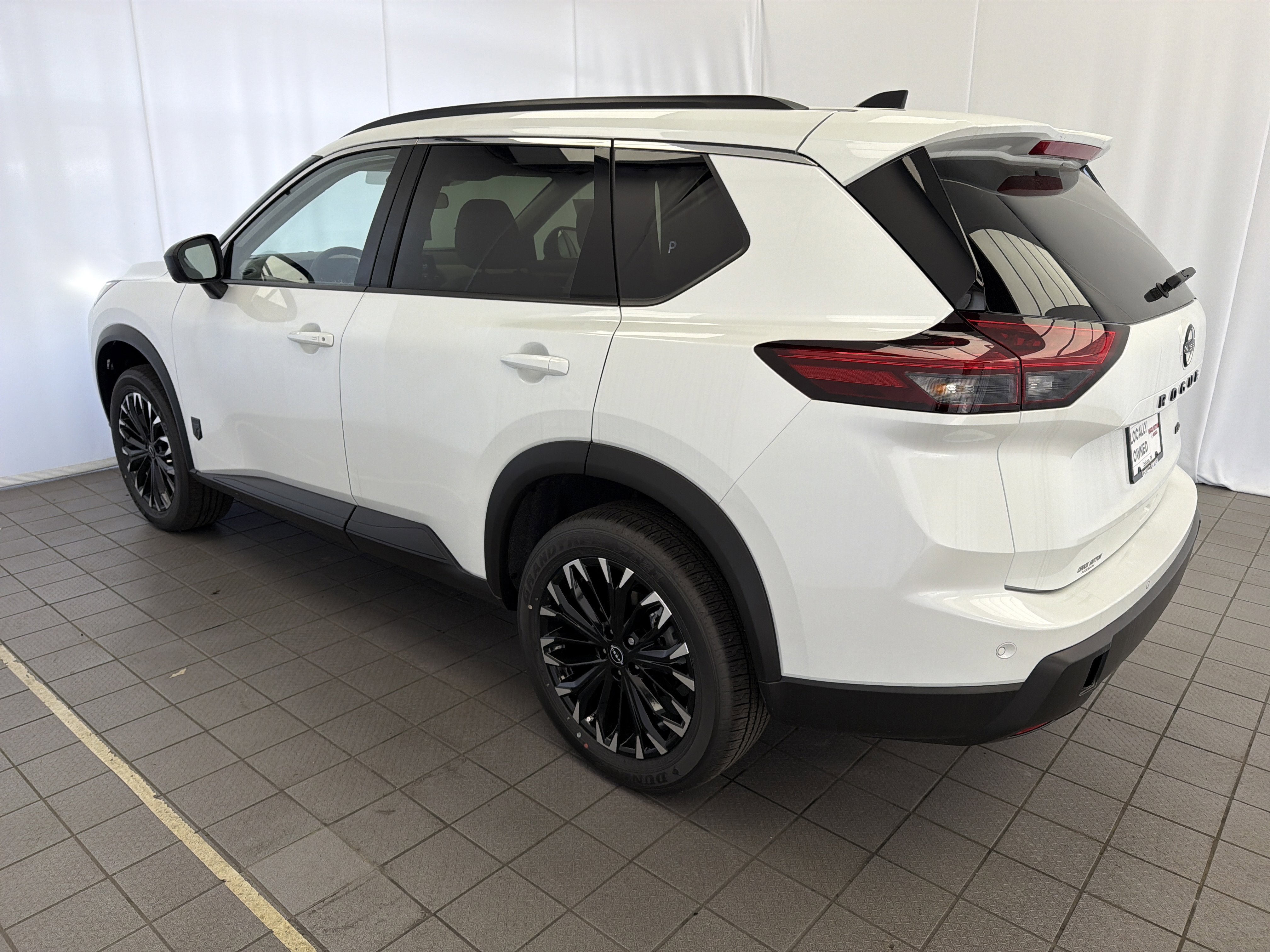 New 2026 Nissan Rogue SV AWD/4WD image 6
