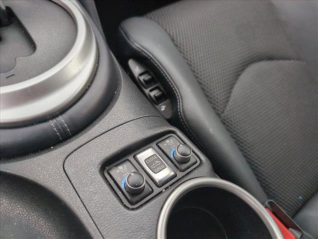 Used 2018 Nissan 370Z Touring image 15