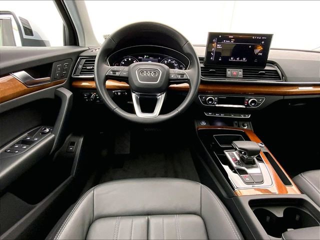 Certified 2023 Audi Q5 2.0T Premium w/ Convenience Package image 5