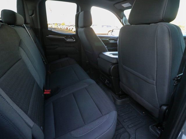 Used 2024 GMC Sierra 1500 SLE image 25