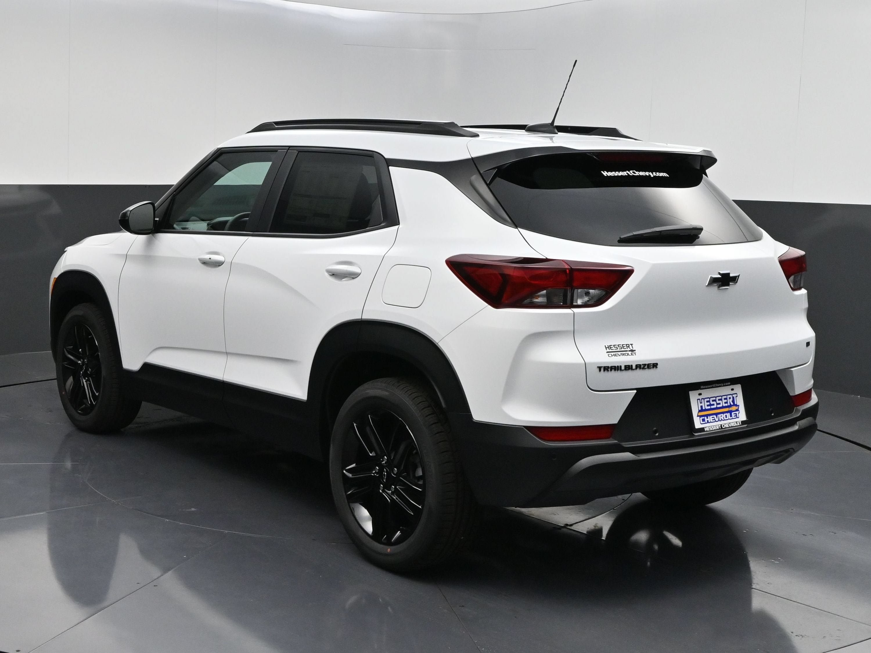 New 2026 Chevrolet TrailBlazer LT w/ Convenience Package FWD image 6