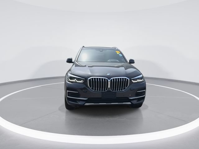 Used 2023 BMW X5 xDrive40i w/ Premium Package AWD/4WD image 3