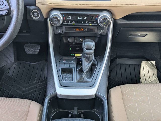 Used 2024 Toyota RAV4 XLE w/ Convenience Package FWD image 19