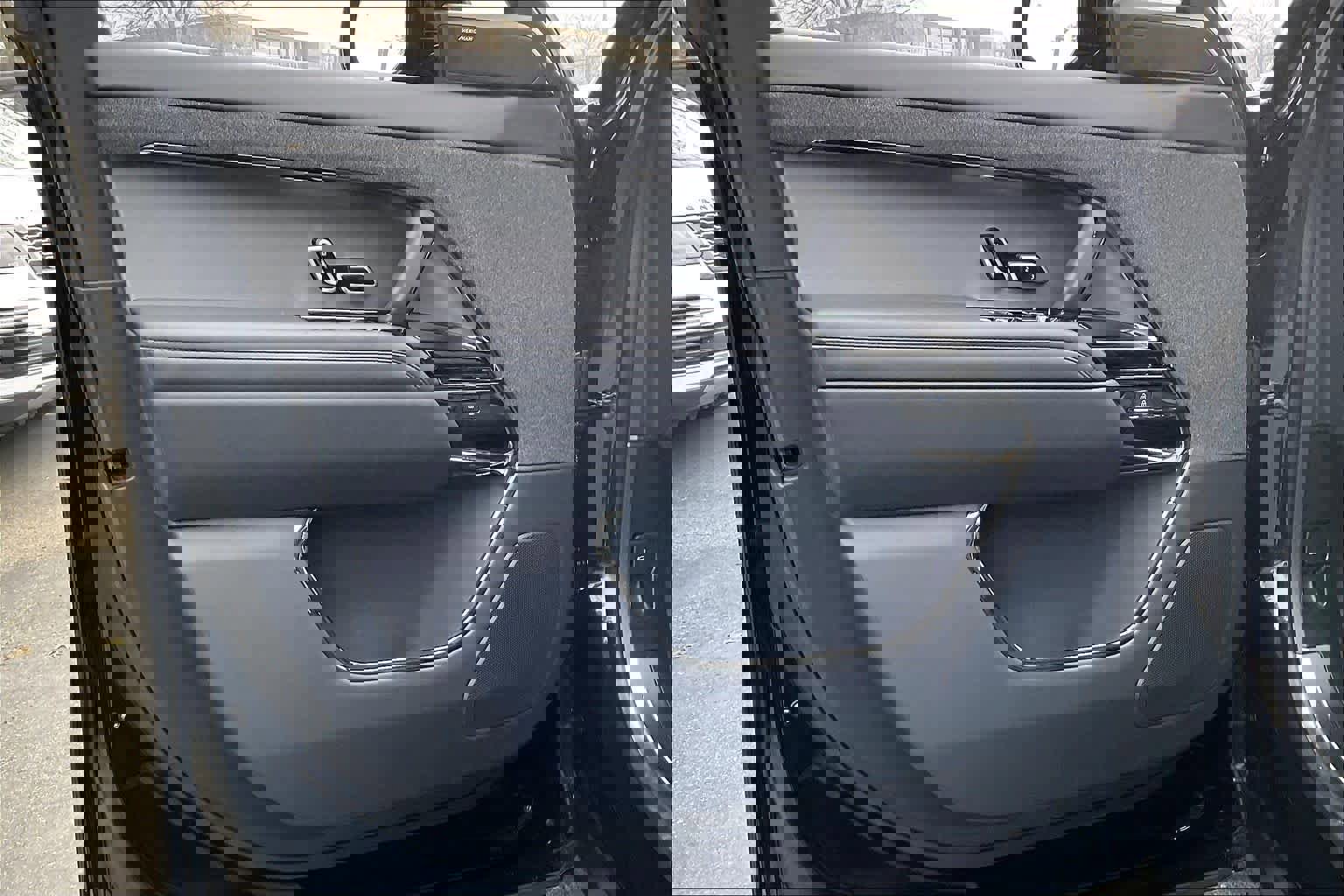 Used 2025 Land Rover Range Rover Sport image 26