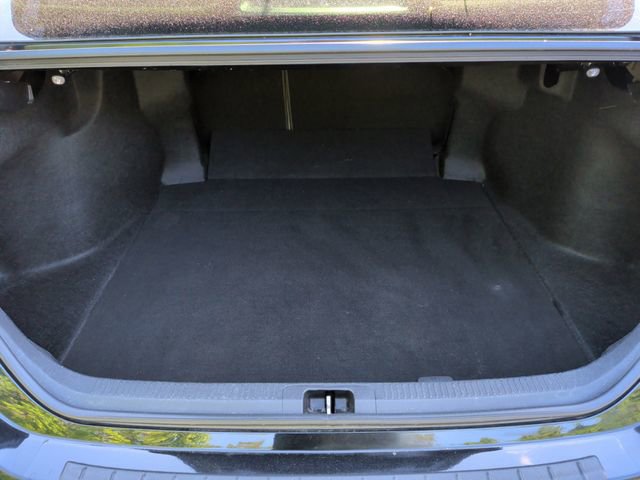 Used 2019 Toyota Camry SE w/ Convenience Package FWD image 31