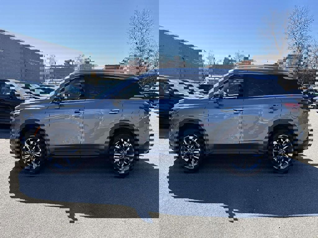 Used 2024 INFINITI QX60 Luxe w/ Cargo Package image 7