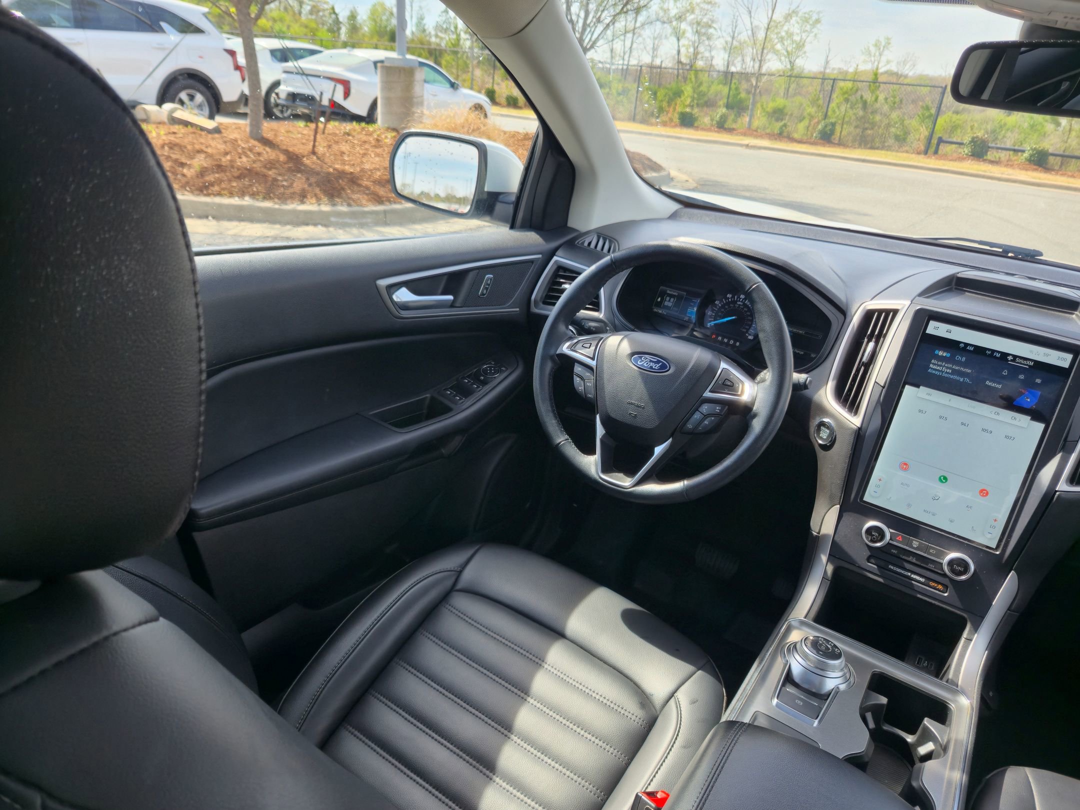 Used 2022 Ford Edge SEL w/ Convenience Package image 9