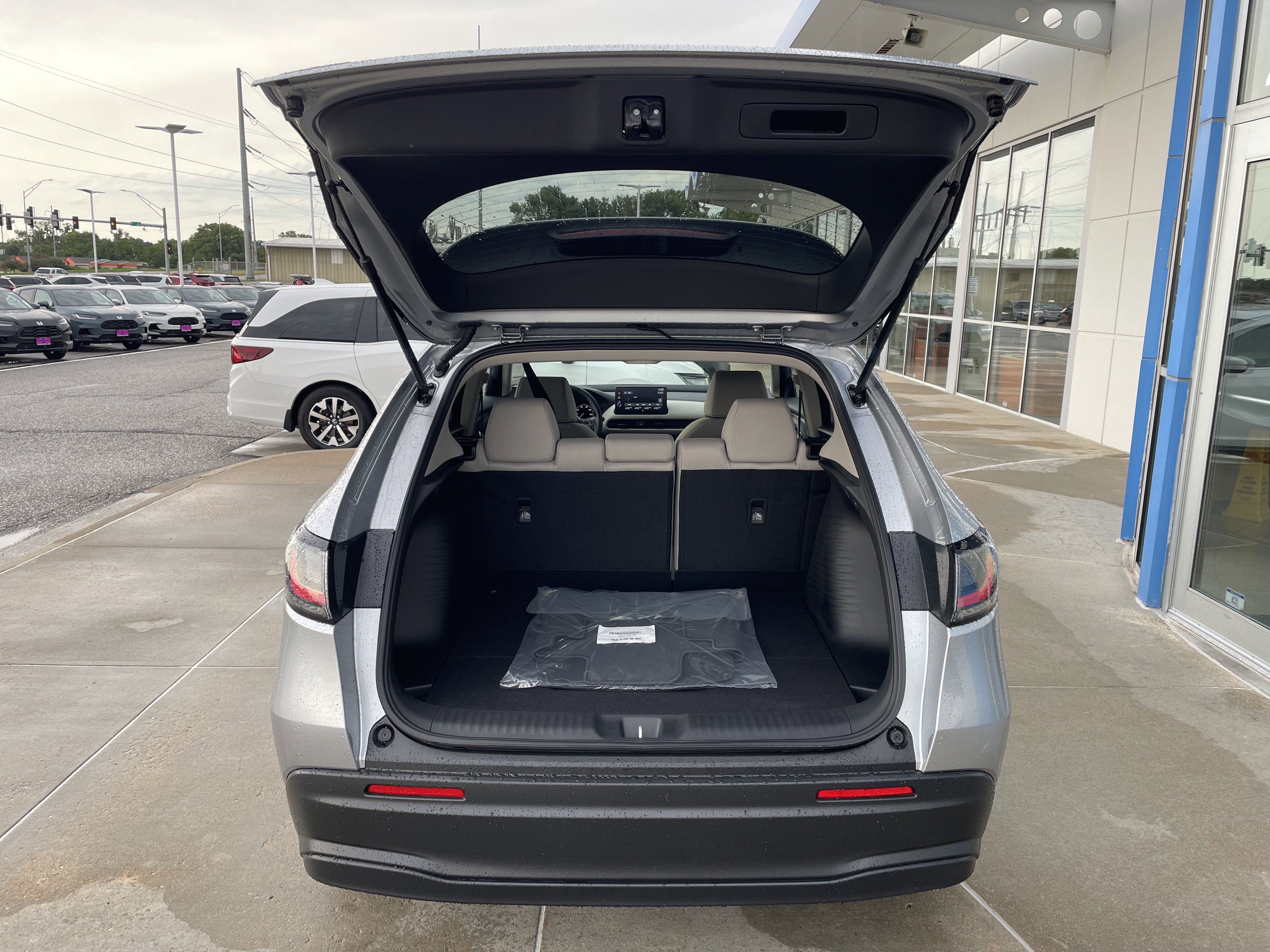 New 2026 Honda HR-V LX image 6