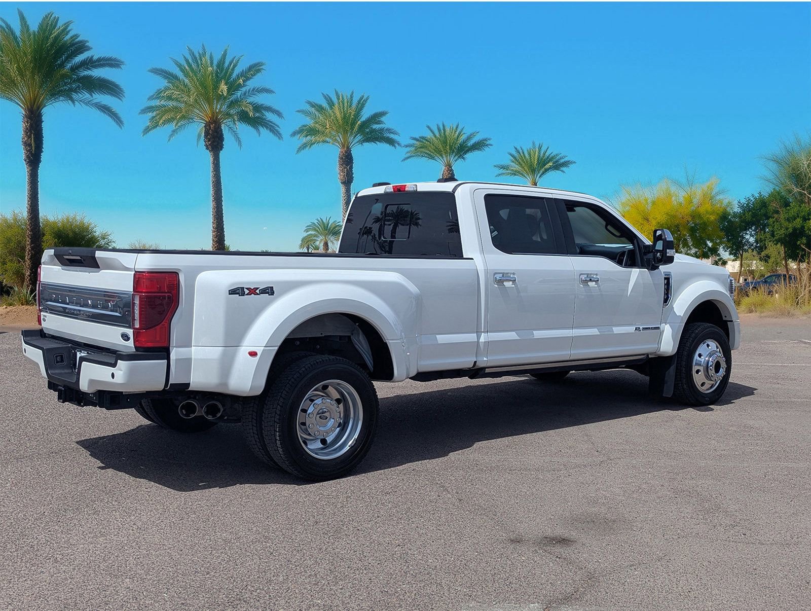 Certified 2022 Ford F450 Platinum AWD/4WD image 7