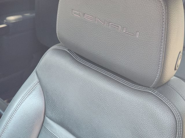 Used 2020 GMC Sierra 2500 Denali w/ Denali Ultimate Package AWD/4WD image 20