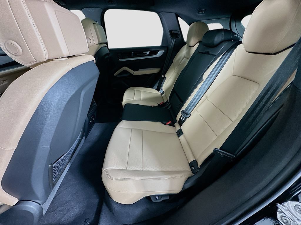New 2026 Porsche Cayenne AWD/4WD image 24