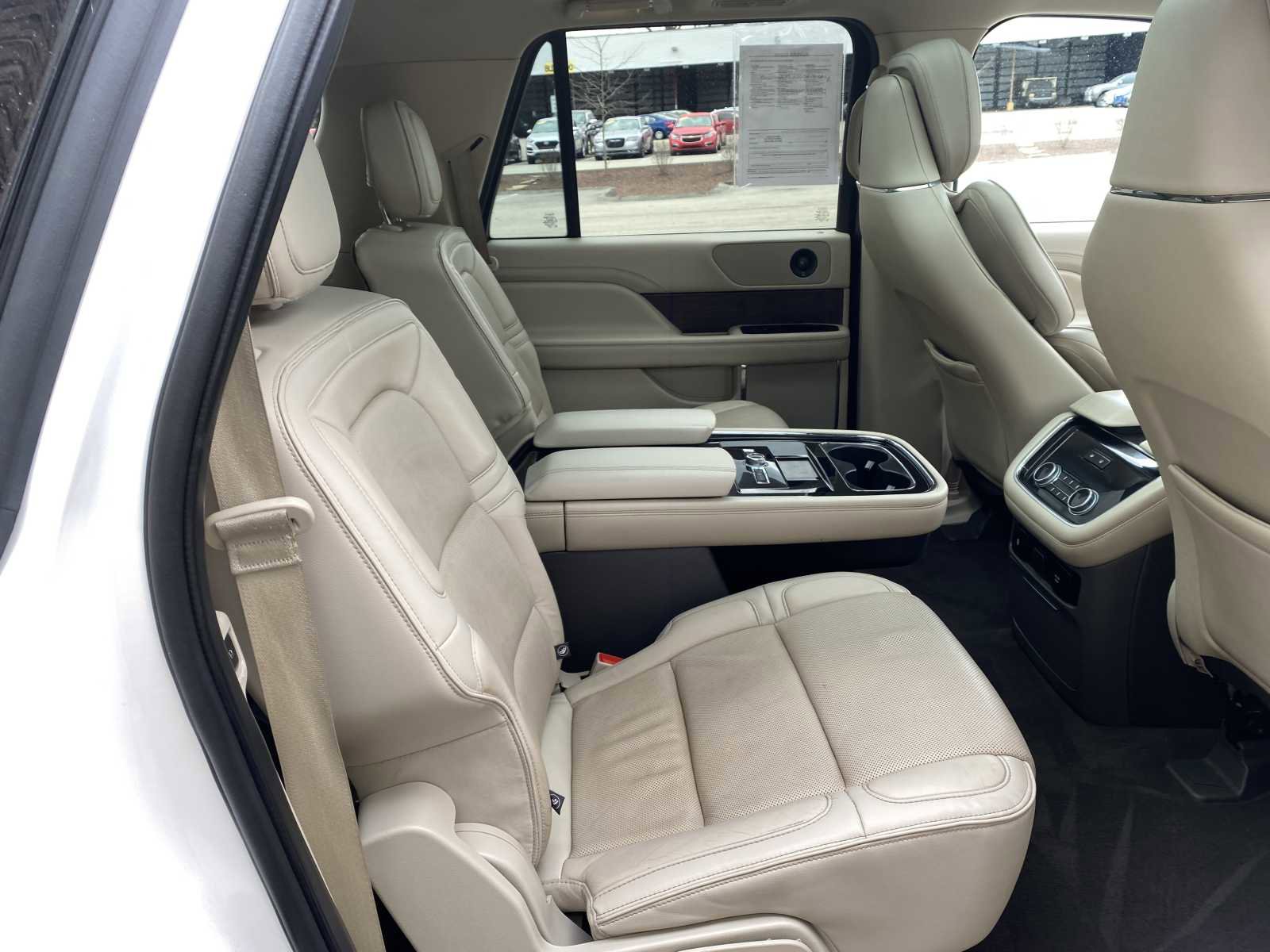 Used 2018 Lincoln Navigator L Reserve w/ Technology Package image 35
