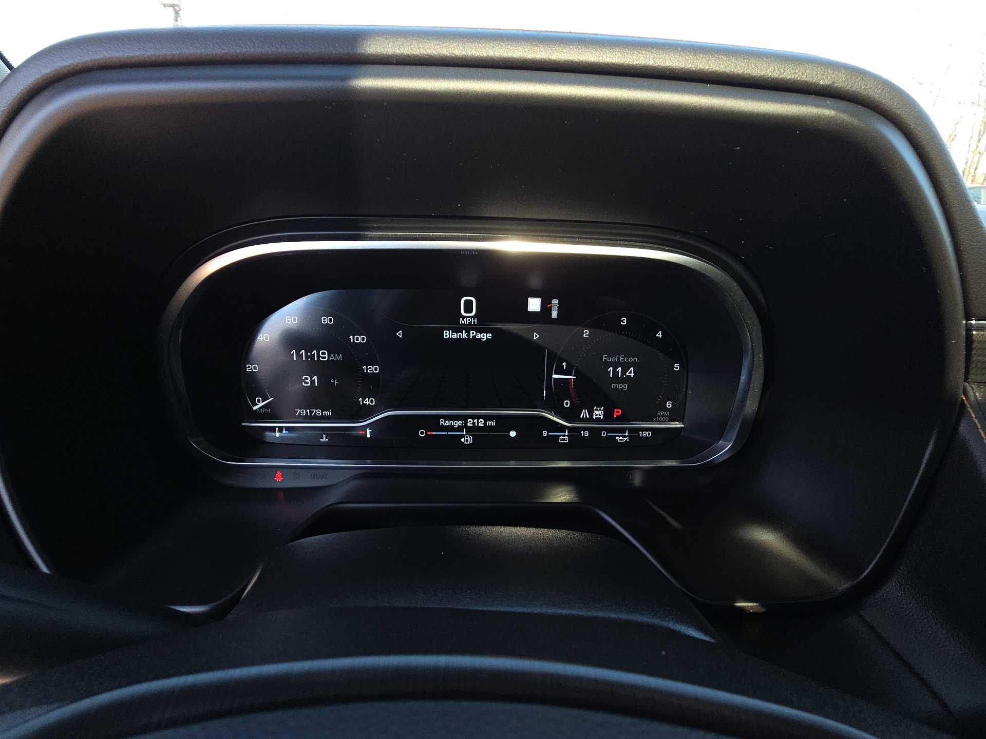 Used 2023 GMC Yukon XL AT4 w/ Technology Package image 16