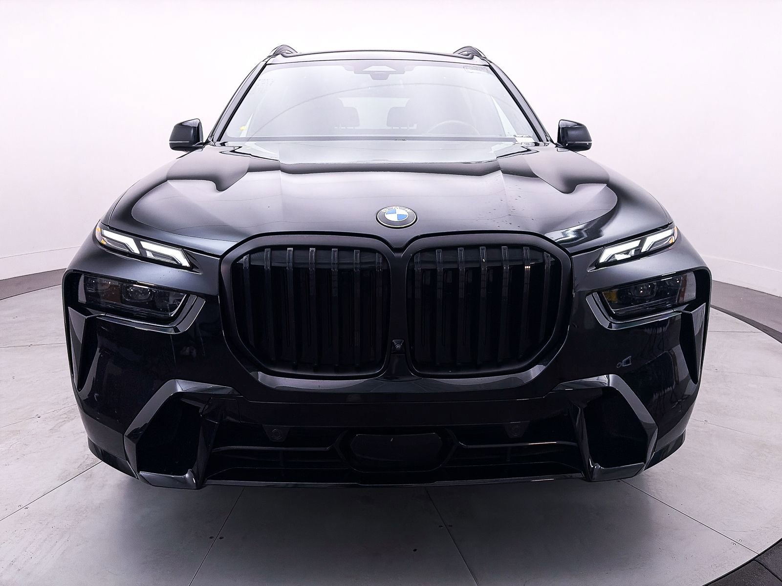 Used 2024 BMW X7 xDrive40i w/ M Sport Package image 13
