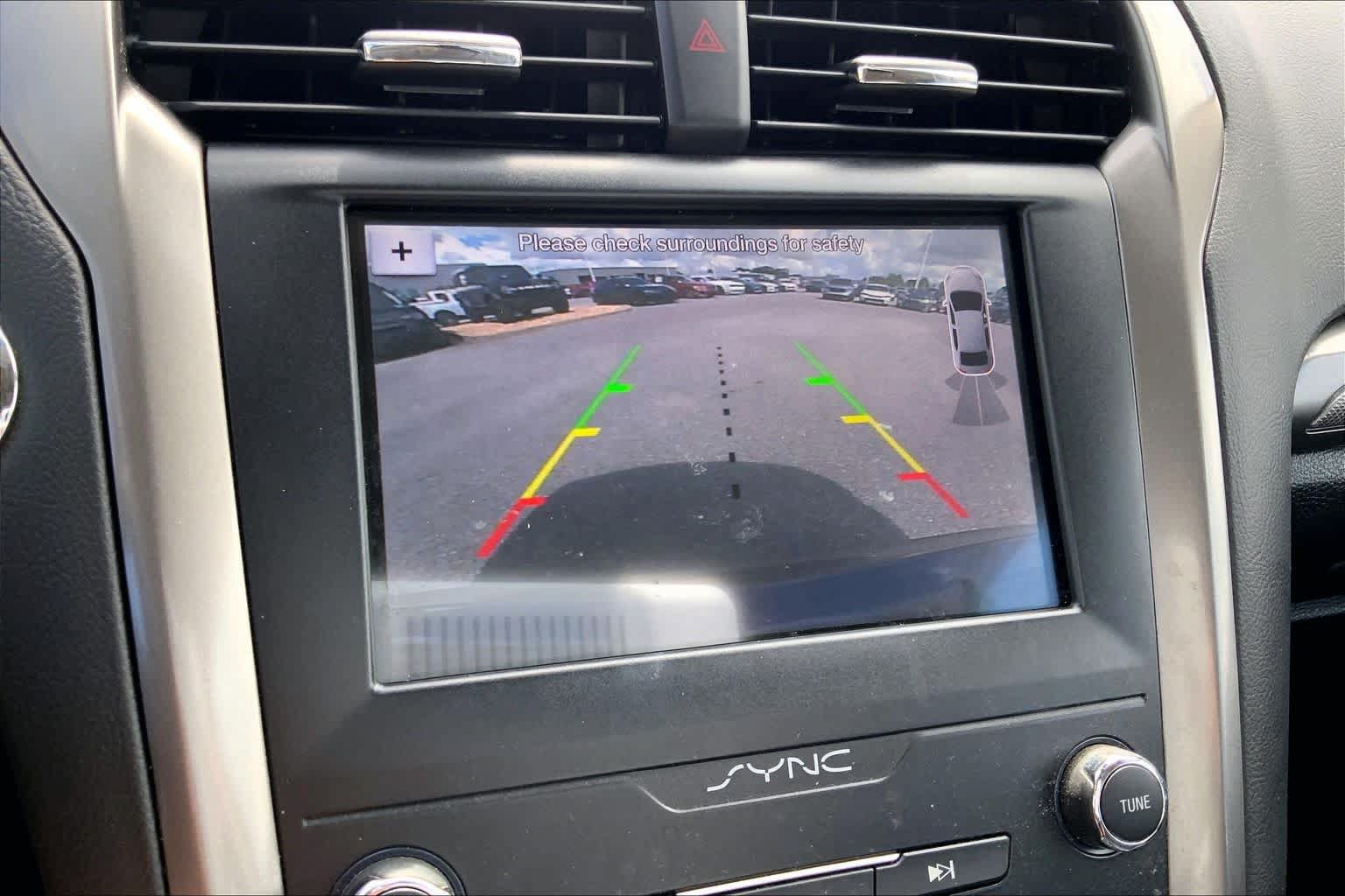 Certified 2019 Ford Fusion SE FWD image 26